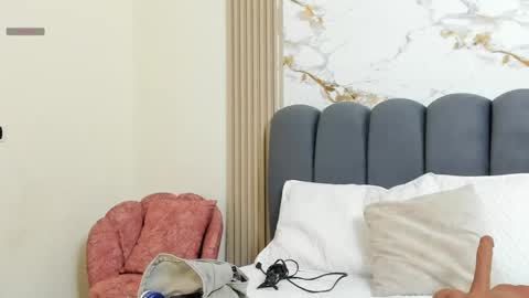 Sara online show from 04.16.26