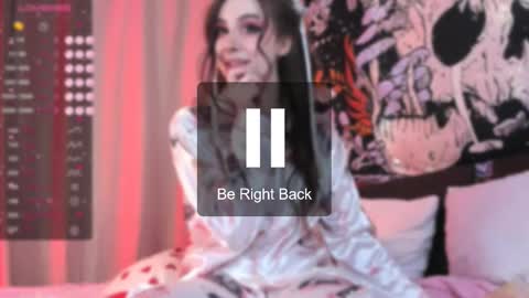 Snapshot of kissthasky chatting on 02.14.25 Kissthasky online show from 02.14.25