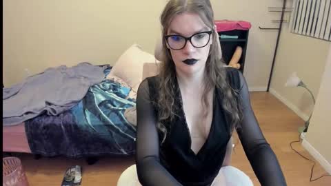 kissykryssie online show from 02.19.26