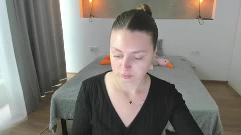 Snapshot of kitkatvel chatting on 06.03.26 kitkatvel online show from 06.03.26
