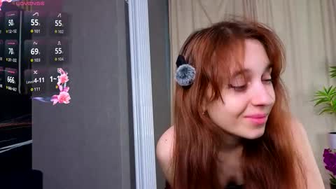 Snapshot of kitsun_ne chatting on 02.16.26 The sexy fox Kitsune online show from 02.16.26