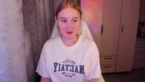 kitten_sun online show from 02.23.25