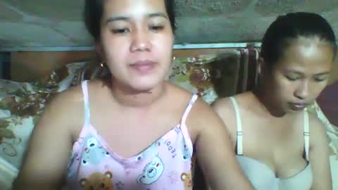 Snapshot of kittensquirtpussy chatting on 01.14.25 kittensquirtpussy online show from 01.14.25