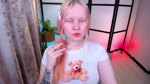 Snapshot of kittenxoann chatting on 04.18.26 kittenxoann online show from 04.18.26