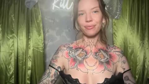 Snapshot of kittjones33 chatting on 05.09.26 kittjones33 online show from 05.09.26