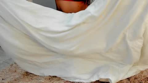 Snapshot of kitty__diamond_ chatting on 12.28.24 kitty__diamond_ online show from 12.28.24