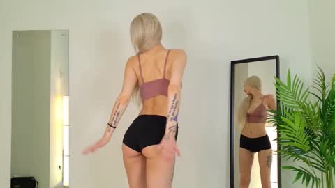 kitty__katty_ online show from 01.11.26