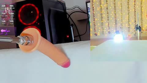 Snapshot of kitty__rosse__ chatting on 10.02.25 Kitty online show from 10.02.25