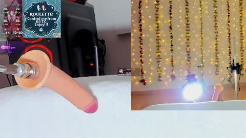 Snapshot of kitty__rosse__ chatting on 10.16.25 Kitty online show from 10.16.25