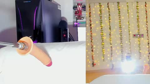 Snapshot of kitty__rosse__ chatting on 06.28.26 Kitty online show from 06.28.26