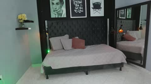 Kitty online show from 11.28.25