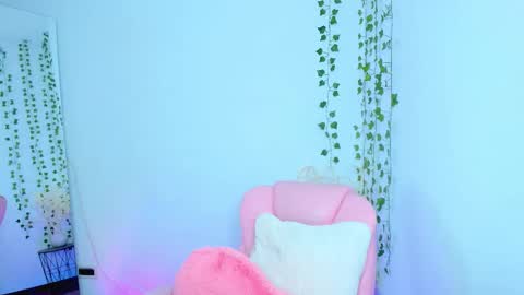 kitty_cut1ee_ online show from 03.04.26