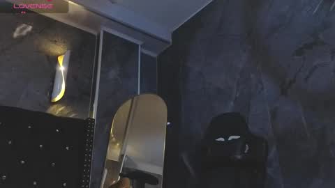 kitty_fox_b online show from 10.24.25