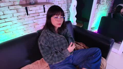 Kitty online show from 11.25.25