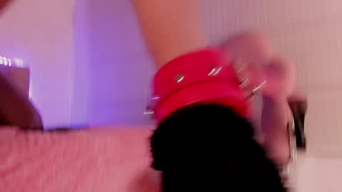 Snapshot of kitty_pam chatting on 01.28.25 Kitty online show from 01.28.25