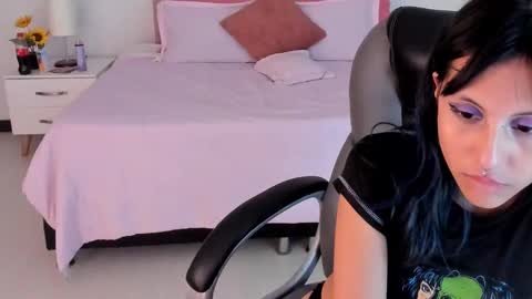 Snapshot of kitty_pam chatting on 03.10.25 Kitty online show from 03.10.25