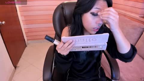 Snapshot of kitty_pam chatting on 10.12.25 Kitty online show from 10.12.25