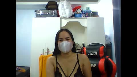 Snapshot of kittybabe0528 chatting on 02.04.25 kittybabe0528 online show from 02.04.25