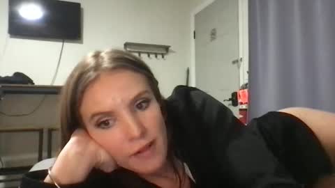 kittycatkendra online show from 11.29.25