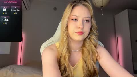 Monika online show from 04.23.26