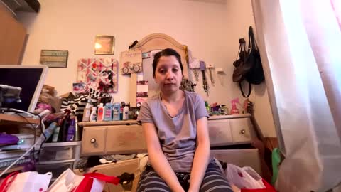 kittyluvx online show from 02.17.25