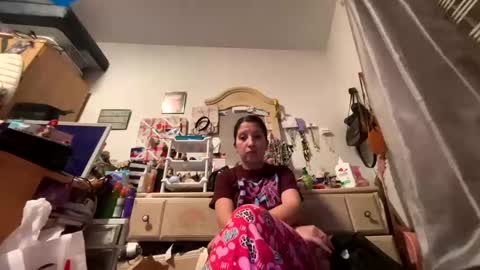 kittyluvx online show from 10.06.25
