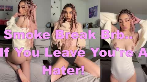 Snapshot of kittymarie28 chatting on 11.10.25 kitty online show from 11.10.25