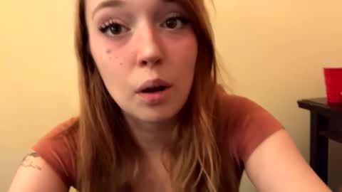 Snapshot of kittyme0ws chatting on 02.20.25 kitty online show from 02.20.25