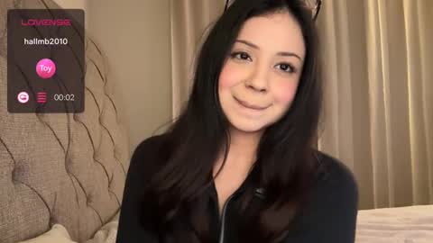 Snapshot of kittymia8 chatting on 02.09.25 mia online show from 02.09.25