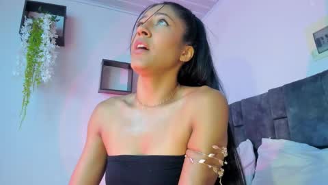 kitty  online show from 10.27.25