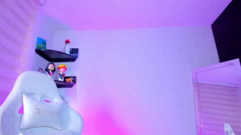 kitty online show from 11.21.25