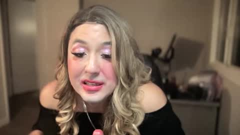 kittysocks88 online show from 10.27.25