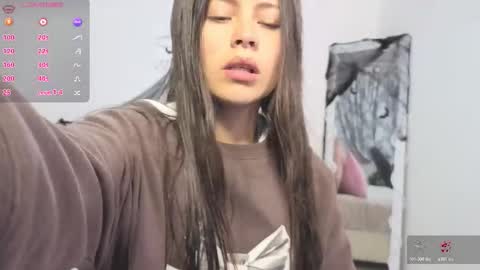 Kitty  online show from 10.28.25