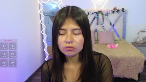 Snapshot of kittystart_tay chatting on 01.21.25 Kitty online show from 01.21.25