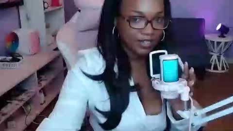 Snapshot of kittyxoxonoir chatting on 11.10.25 kittyxoxonoir online show from 11.10.25