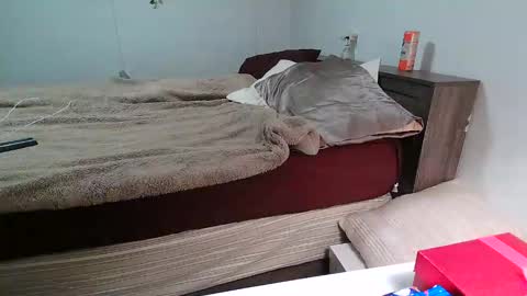 Kittyymaze online show from 12.22.25