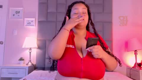 Snapshot of kity_hill chatting on 09.14.25 Kitty Hill online show from 09.14.25