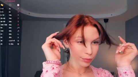 Snapshot of kity_paw chatting on 02.06.26 Zendaya online show from 02.06.26