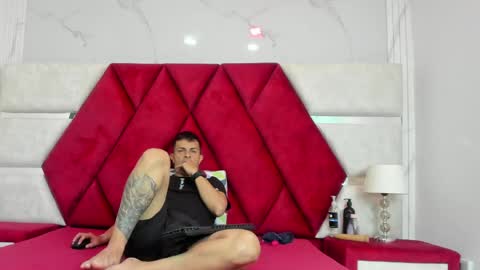 Snapshot of kity_spiderr chatting on 05.02.26 Luisa y Jairo online show from 05.02.26