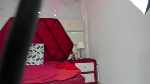 Snapshot of kity_spiderr chatting on 06.03.26 Luisa y Jairo online show from 06.03.26