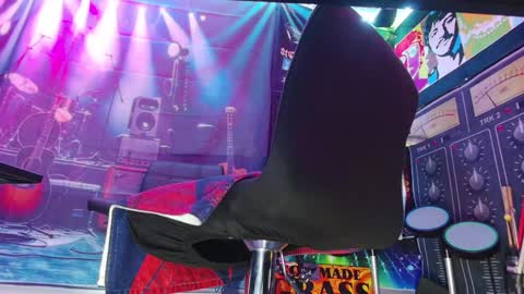 kiveuxmakeu online show from 12.25.24