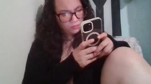 Snapshot of kivs19 chatting on 06.19.26 kivs19 online show from 06.19.26