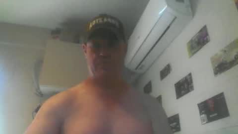 kiwiguy19773 online show from 04.01.26