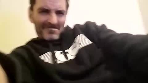 Snapshot of kiwihard008 chatting on 05.25.26 kiwihard008 online show from 05.25.26