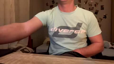 Snapshot of kixon12 chatting on 03.09.25 kixon12 online show from 03.09.25