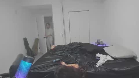 kay online show from 11.22.25