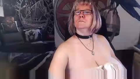 Michelle online show from 10.09.25