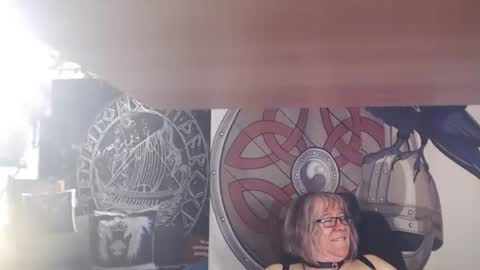 Snapshot of kleiner_teufel chatting on 05.03.26 Michelle online show from 05.03.26