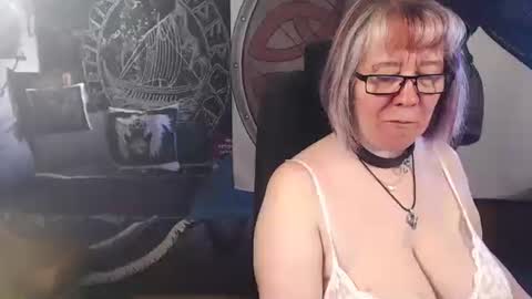 Snapshot of kleiner_teufel chatting on 05.08.26 Michelle online show from 05.08.26