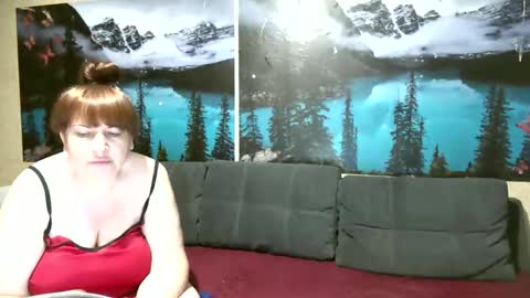 Snapshot of kleosnow chatting on 03.31.26 Kleosnow online show from 03.31.26